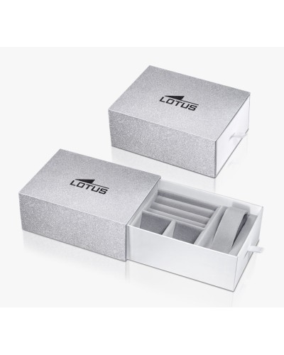 El reloj Lotus 15884/1 para mujer es una pieza impresionante con una caja de acero y cristal mineral, y una correa de acero